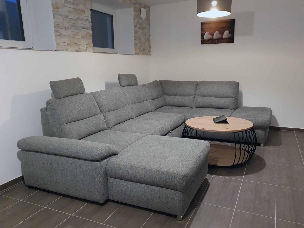 Ferienwohnung Schertel - Dorsbrunn ไพลน์เฟลด์ ภายนอก รูปภาพ