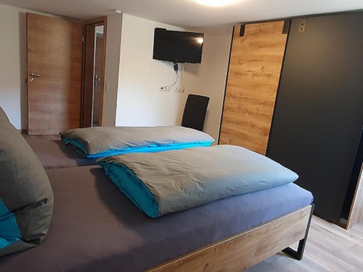 Ferienwohnung Schertel - Dorsbrunn ไพลน์เฟลด์ ภายนอก รูปภาพ