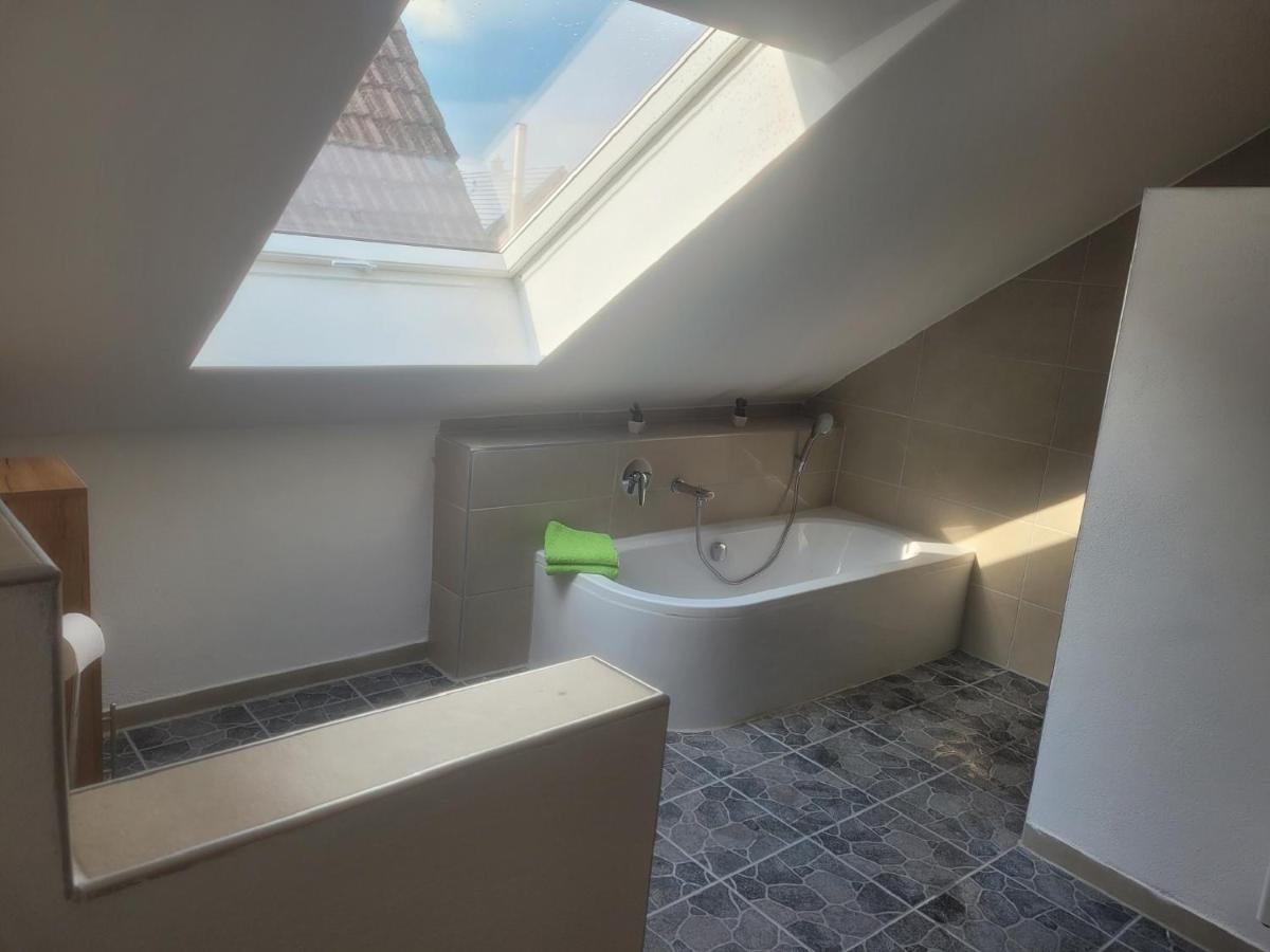 Ferienwohnung Schertel - Dorsbrunn ไพลน์เฟลด์ ภายนอก รูปภาพ