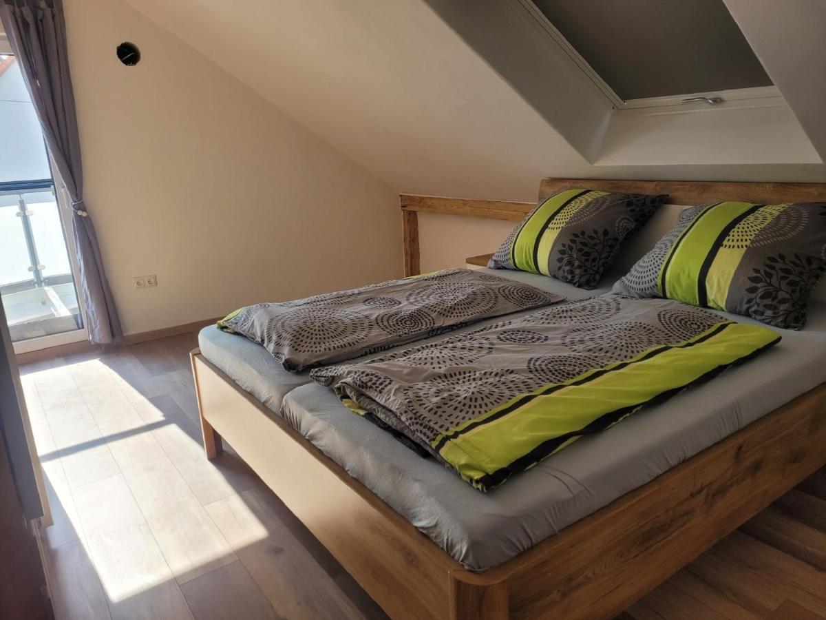 Ferienwohnung Schertel - Dorsbrunn ไพลน์เฟลด์ ภายนอก รูปภาพ
